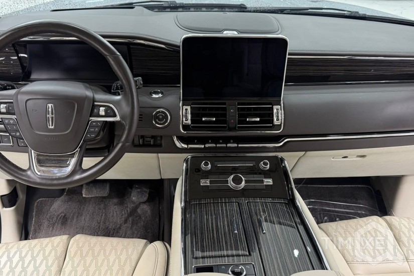Bán Lincoln Navigator L Black Label sản xuất 2021 - TimXe.Net