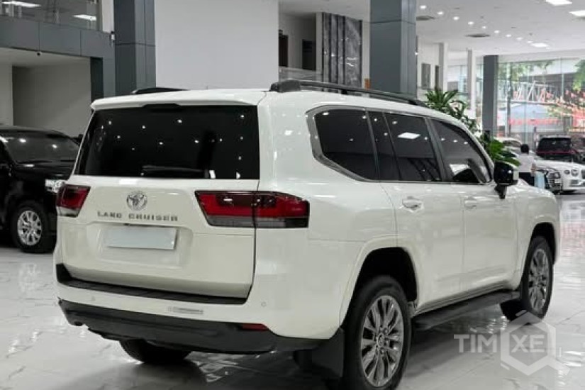 Bán Toyota Land Cruiser LC300 Model 2023. xe đẹp xuất sắc. - TimXe.Net