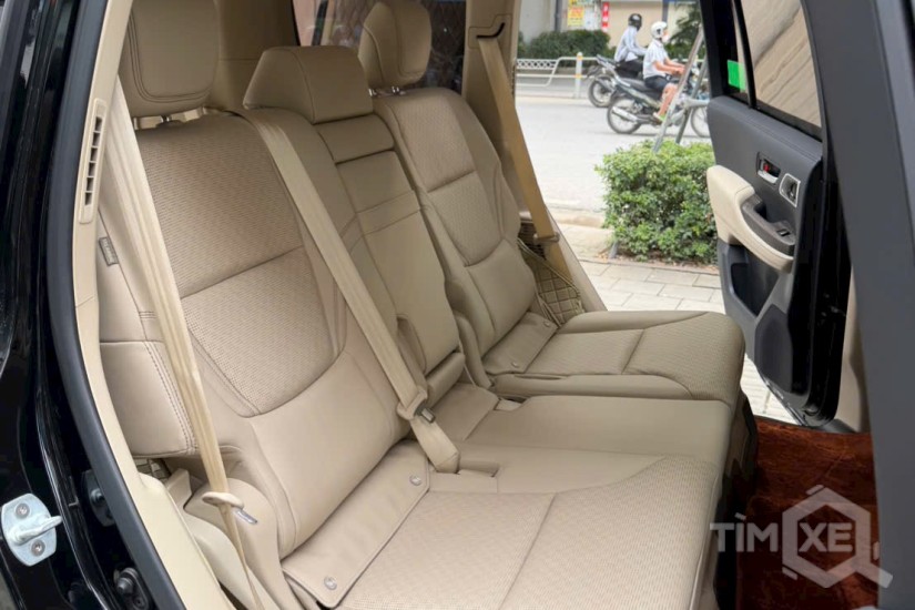 Land Cruiser LC300 sản xuất 2026 siêu lướt. - TimXe.Net