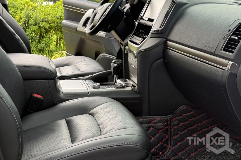 Land Cruiser 4,6 sản xuất 2020, 1 chủ, tên công ty, full lịch sử. - TimXe.Net