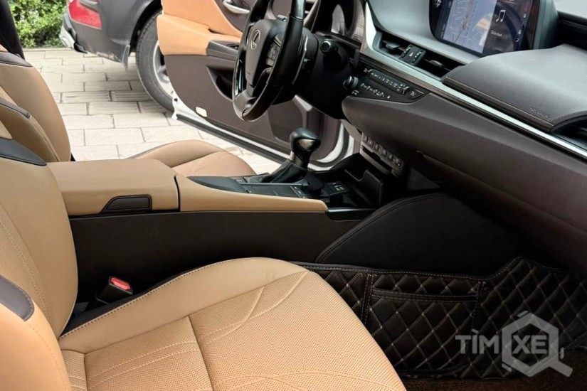 Bán Lexus ES250 Model 2020, 1 chủ, xe siêu mới.. - TimXe.Net