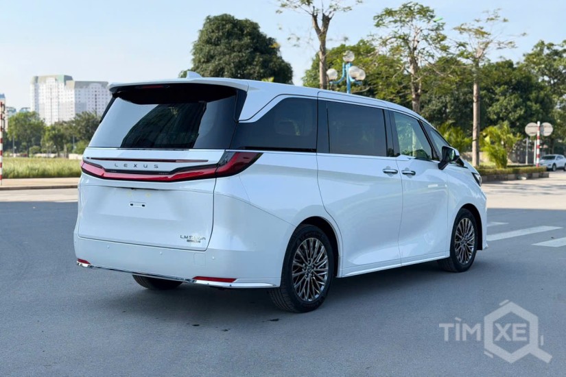 Xe Lexus LM 350 500H 2025 Nhập khẩu - TimXe.Net
