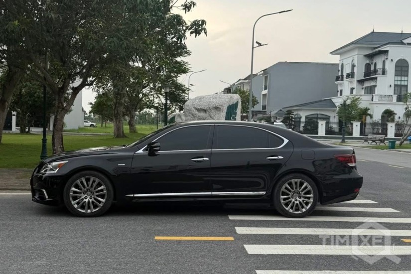 Bán Lexus LS460L, sản xuất 2014. Xe đi ít cực mới. - TimXe.Net