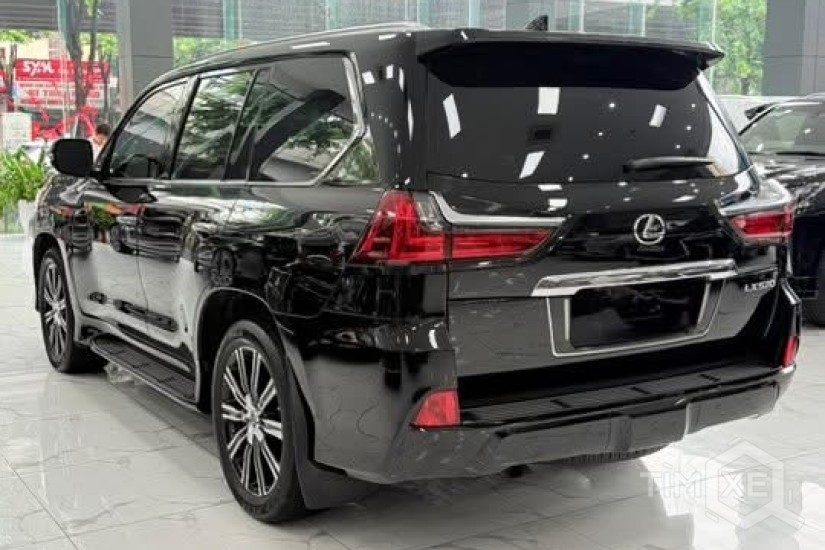 Bán Lexus LX570 nhập Mỹ 2018, 1 chủ, chạy chưa đên 5 vạn. - TimXe.Net
