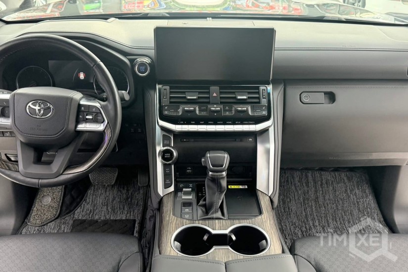 Bán Toyota Land Cruiser LC300 sản xuất 2023, 1 chủ Hà Nội - TimXe.Net