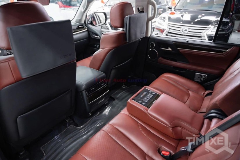 Bán Lexus LX570 nhập Mỹ, sản xuất 2020, lăn bánh 4 vạn km. - TimXe.Net