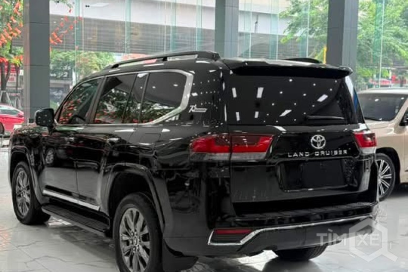 Bán Land Cruiser LC300 sản xuất 2022. Xe chạy ít. Giá cực rẻ. - TimXe.Net