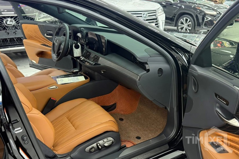 Bán Lexus LS500h sản xuất 2025 siêu lướt 600 Km, mới 99,99%. - TimXe.Net