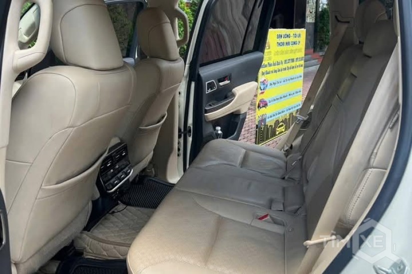 Land Cruiser LC300 sản xuất 2021. Giá chỉ loanh quanh 4 đồng. - TimXe.Net
