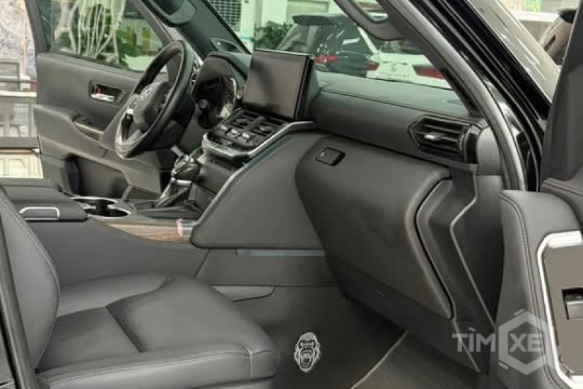 Bán Land Cruiser LC300 sản xuất 2022. Xe chạy ít. Giá cực rẻ. - TimXe.Net