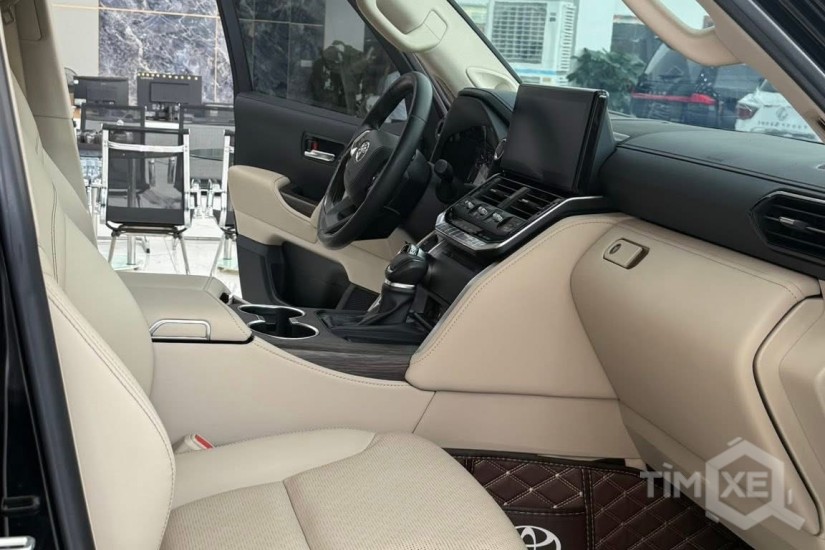 Bán Land Cruiser LC300 sản xuất 2024, sơn Zin 100%. - TimXe.Net
