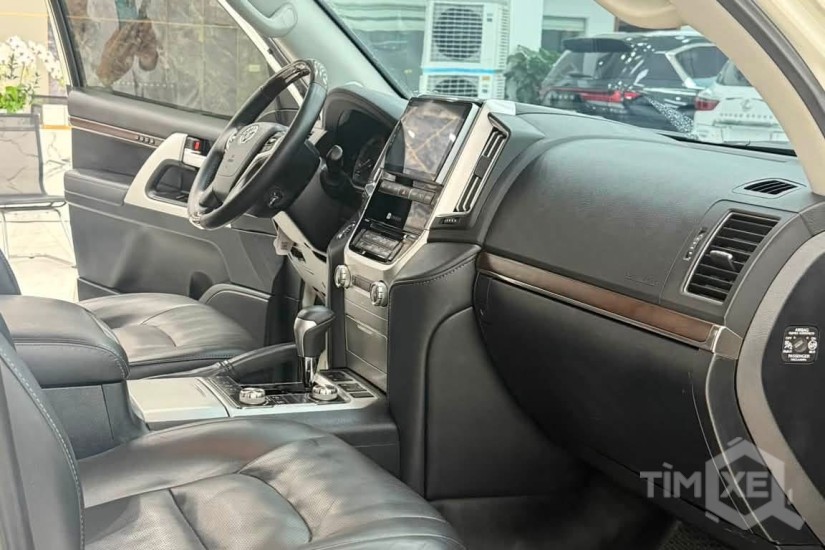 Land Cruiser 4.6 V8, sản xuất 2019 xe đẹp xuất sắc. Giá cực tốt. - TimXe.Net