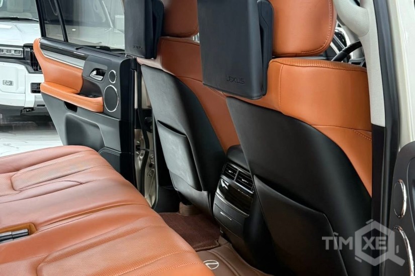 Bán Lexus LX570 màu vàng cát, sản xuất 2018. Xe siêu mới. - TimXe.Net
