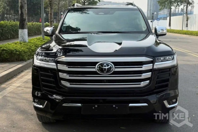 Land Cruiser LC300 sản xuất 2023 cực chât, sang trọng và giữ giá. - TimXe.Net