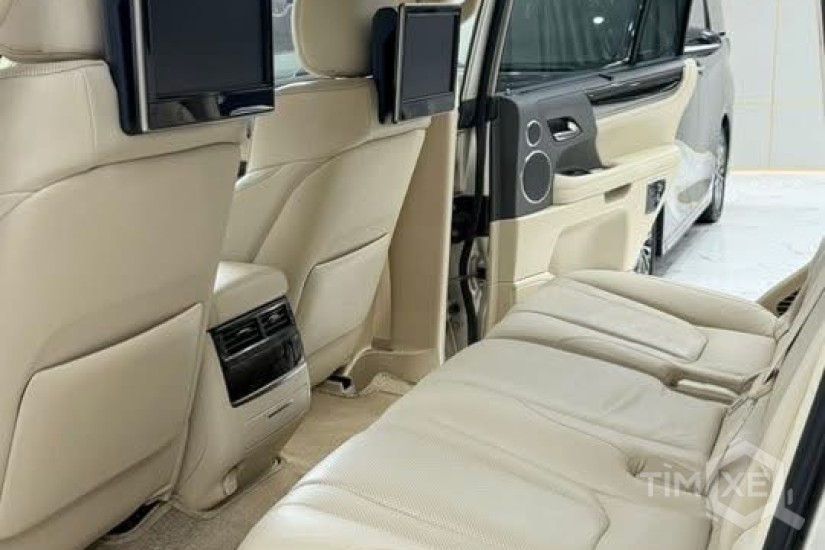 Bán Lexus LX570 sản xuất 2016, màu vàng cát cực đẹp. - TimXe.Net