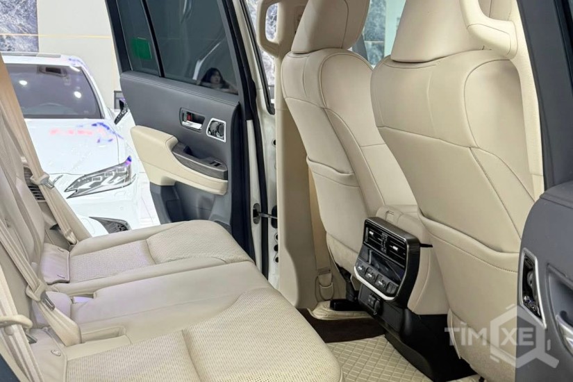 Bán Land Cruiser LC300 sản xuất 2021, Full Trung Đông. - TimXe.Net
