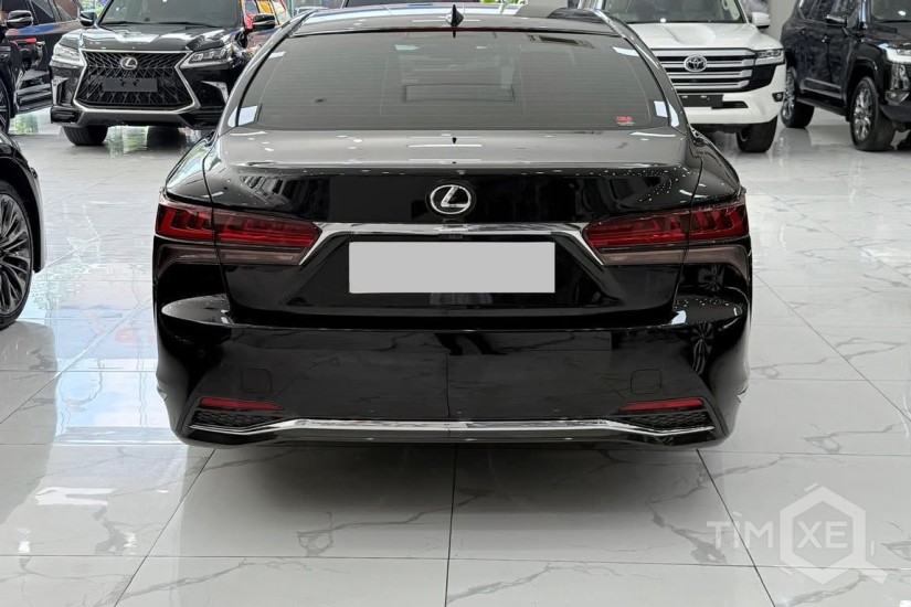 Siêu lướt. Lexus LS 500H sản xuất 2025, giá rẻ hơn xe mới 2 tỷ đồng. - TimXe.Net
