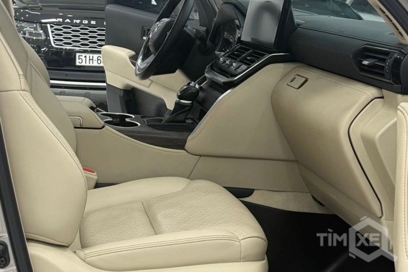 Bán Land Cruiser LC300 màu Đồng, sản xuất 2024. - TimXe.Net