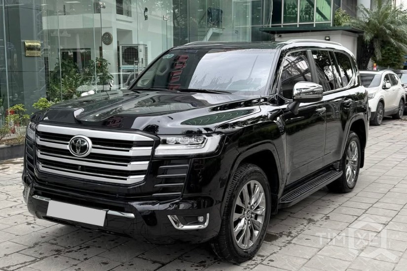 Bán Toyota Land Cruiser LC300, đăng ký 2025, xe mới 99%. - TimXe.Net