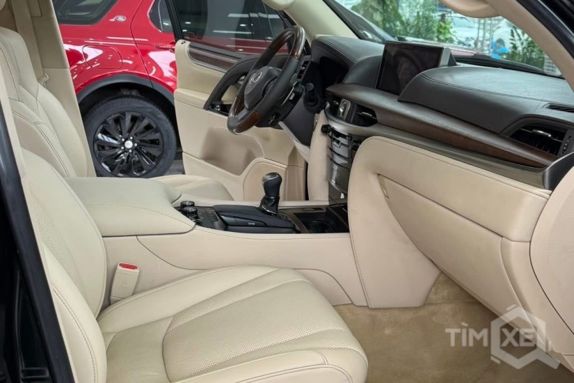 Bán Lexus LX570 nhập Mỹ sản xuất 2016, 1 chủ từ mới, biển Hà Nội. - TimXe.Net