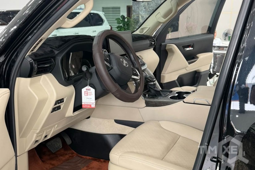 Bán Land Cruiser LC300 sản xuất 2024, full Bodykit chính hãng. - TimXe.Net