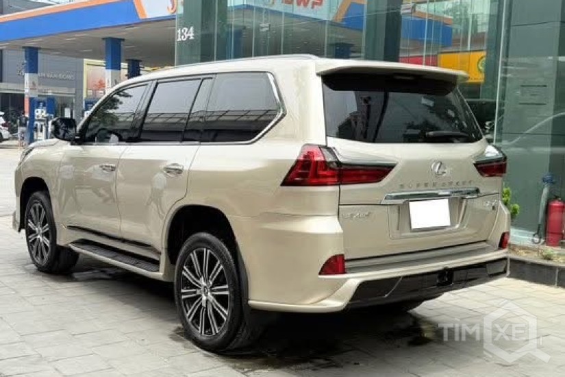 Bán Lexus LX570 Super Sport sản xuất 2018, màu vàng cát sa mạc. - TimXe.Net