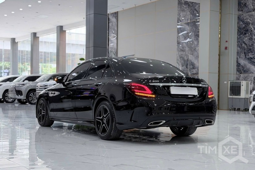 Bán Mercedes C300 AMG sản xuất 2019. xe 1 chủ đi ít, biển Hà Nội. - TimXe.Net
