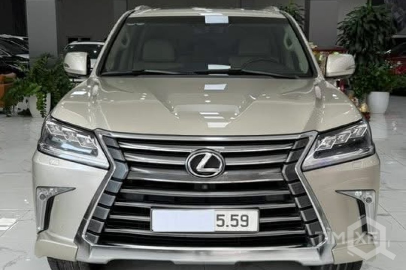 Bán Lexus LX570 sản xuất 2016, màu vàng cát cực đẹp. - TimXe.Net