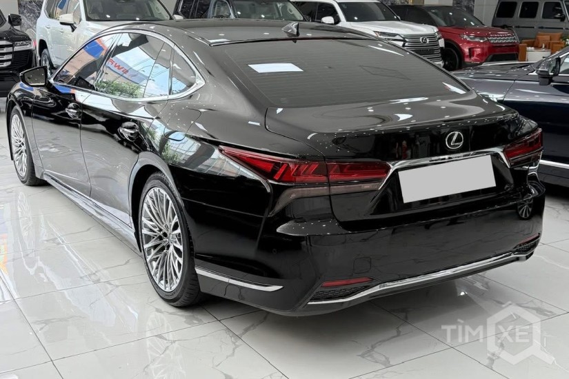 Siêu lướt. Lexus LS 500H sản xuất 2025, giá rẻ hơn xe mới 2 tỷ đồng. - TimXe.Net