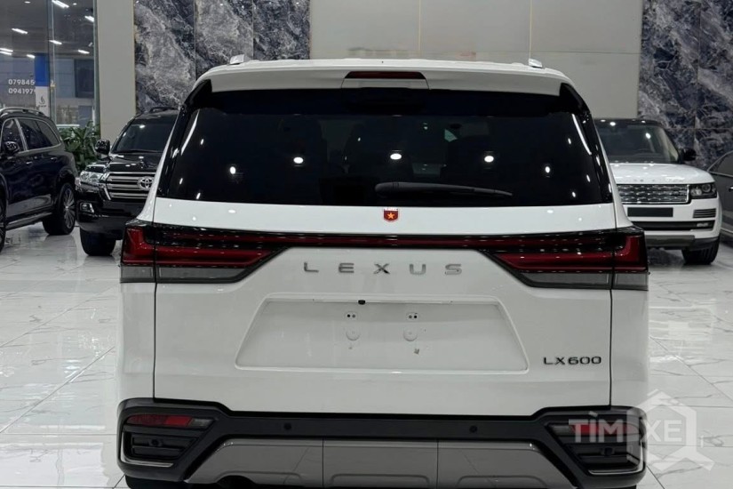 Bán Lexus LX600 7 chỗ sản xuất 2023 Siêu lướt. - TimXe.Net