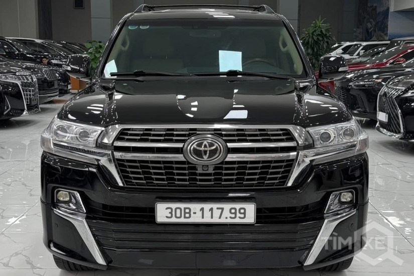 Toyota Land Cruiser 5.7 nhập Mỹ SX 2013 lên fom 2021 có hoán cải. - TimXe.Net