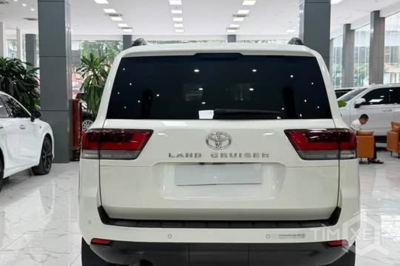 Bán Toyota Land Cruiser LC300 Model 2023. xe đẹp xuất sắc. - TimXe.Net