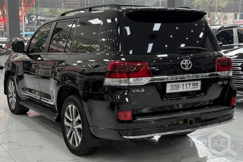 Toyota Land Cruiser 5.7 nhập Mỹ SX 2013 lên fom 2021 có hoán cải. - TimXe.Net