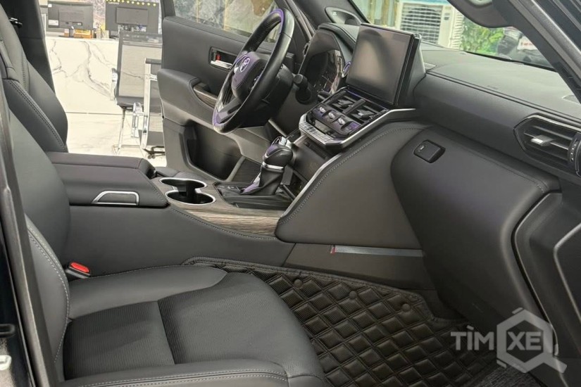 Bán Toyota Land Cruiser LC300 sản xuất 2023, 1 chủ Hà Nội - TimXe.Net