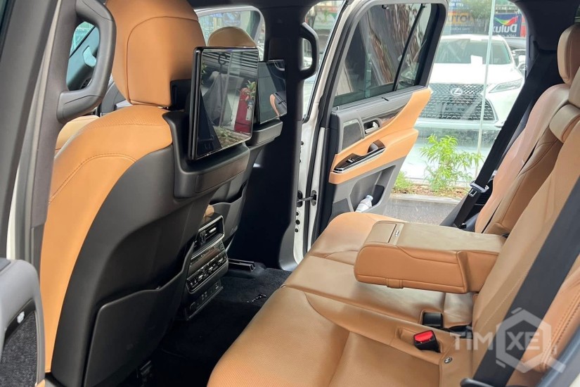 Bán Lexus LX600 Urban 7 chỗ, sản xuất 2023. - TimXe.Net