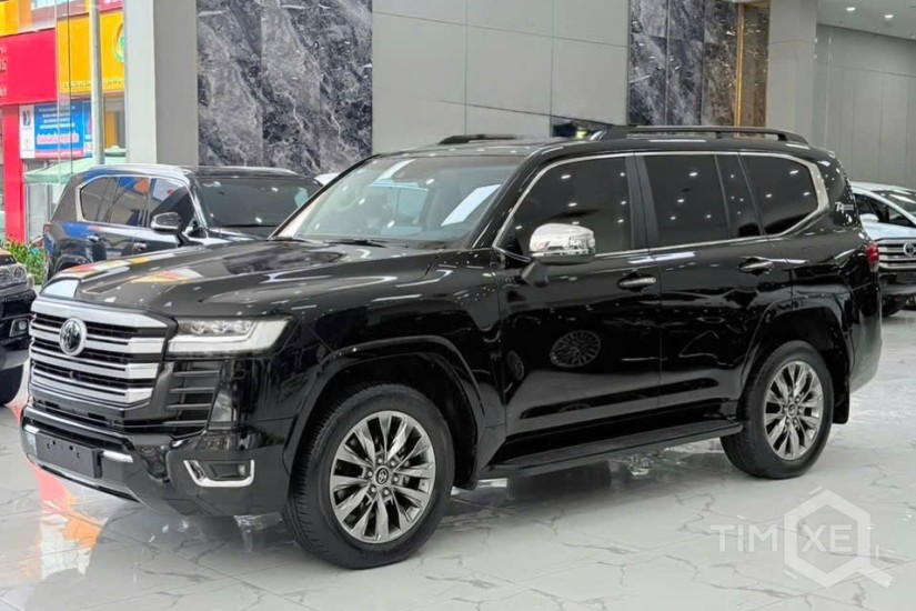 Bán Toyota Land Cruiser LC300 sản xuất 2023. xe cực mới. - TimXe.Net