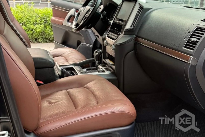 Bán Toyota Land Cruiser 5.7 nhập Mỹ, Model 2016,1 chủ Hà Nội. - TimXe.Net