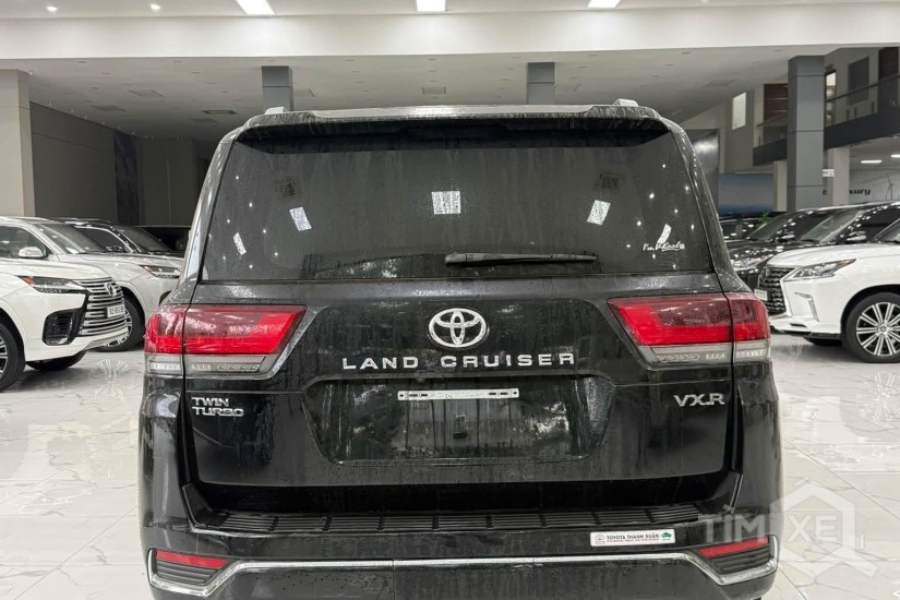 Bán Land Cruiser LC300 sản xuất 2024, full Bodykit chính hãng. - TimXe.Net