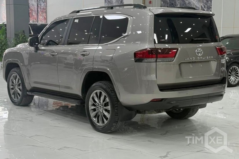Bán Land Cruiser LC300 màu Đồng, sản xuất 2024. - TimXe.Net