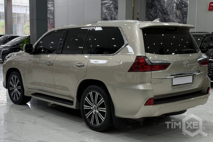 Bán Lexus LX570 màu vàng cát, sản xuất 2018. Xe siêu mới. - TimXe.Net