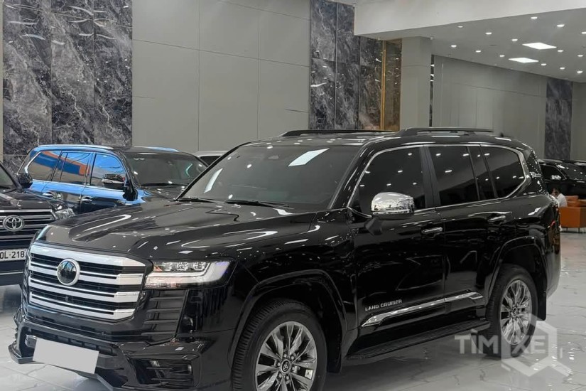 Siêu lướt 5000Km. Land Cruiser LC300 sản xuất 2026. - TimXe.Net