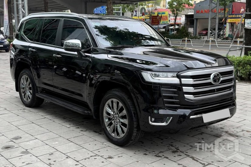 Bán Toyota Land Cruiser LC300, đăng ký 2025, xe mới 99%. - TimXe.Net