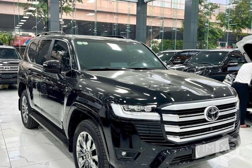 Bán Toyota Land Cruiser LC300, sản xuất 2025. siêu lướt mới 99,99% - TimXe.Net