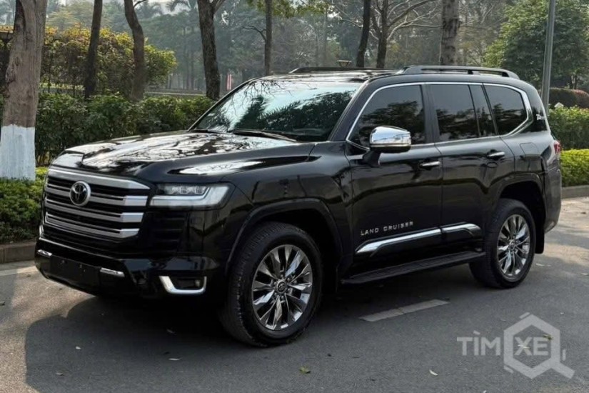 Land Cruiser LC300 sản xuất 2023 cực chât, sang trọng và giữ giá. - TimXe.Net