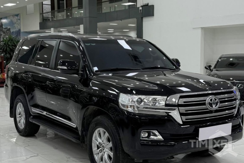Bán Toyota Land Cruiser 4.6 V8 sản xuất 2020, 4 ghế VIP. - TimXe.Net