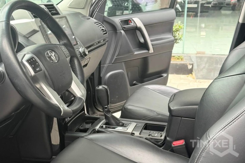 Bán Toyota Prado sản xuất 2017, 1 chủ Hà Nội. - TimXe.Net