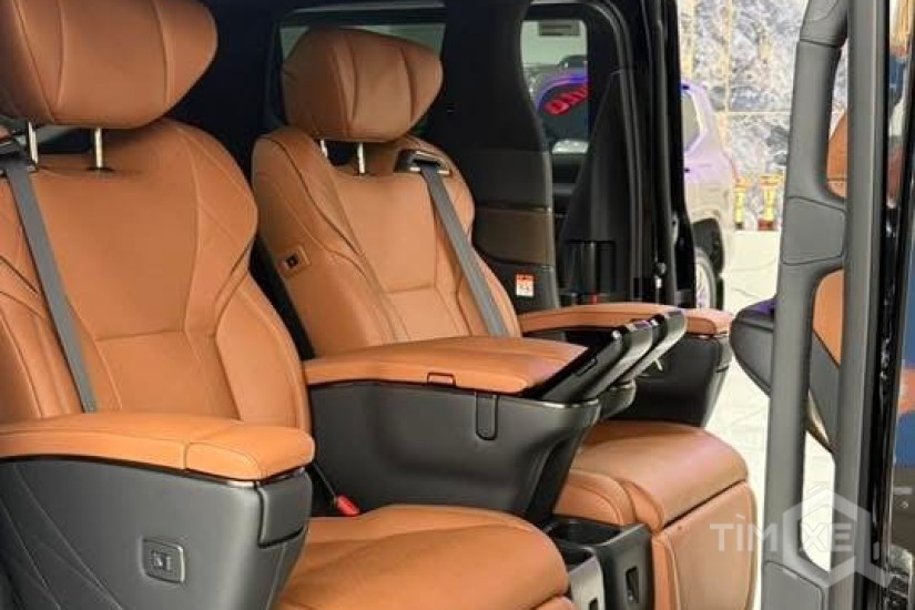 Giao ngay Toyota Alphard HEV sản xuất 2026 - TimXe.Net