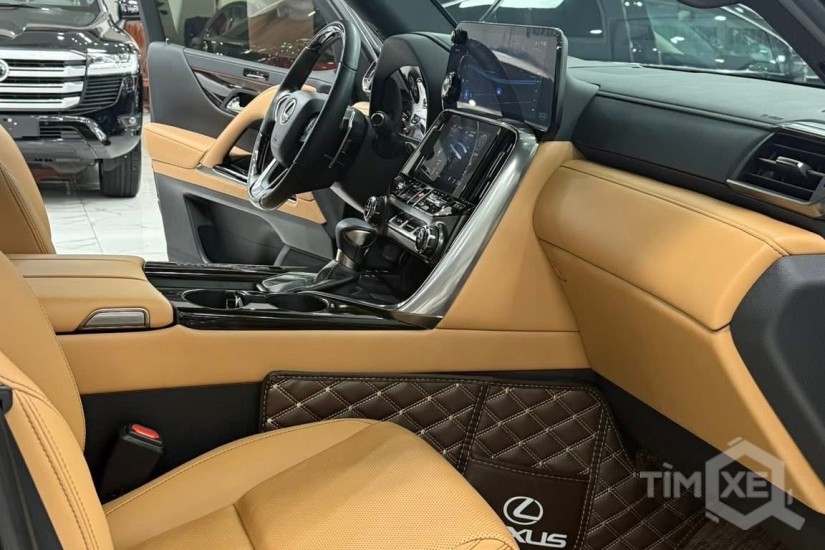 Bán Lexus LX600 Urban 7 chỗ, sản xuấ 2023, một chủ Hà Nội. - TimXe.Net
