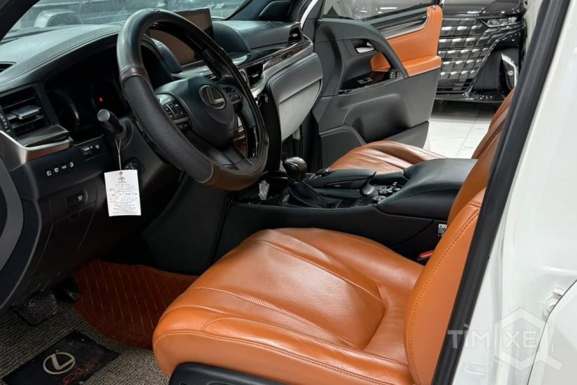Bán Lexus LX570 sản xuất 2016, lăn bánh cực ít. Xe siêu mới. - TimXe.Net
