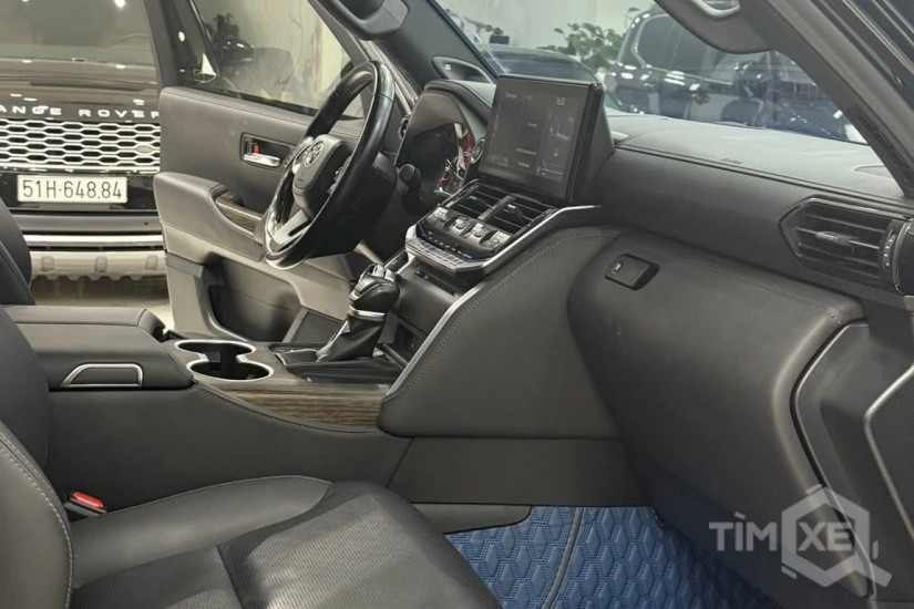 Bán Toyota Land Cruiser LC300 sản xuất 2022. Xe cực mới. - TimXe.Net